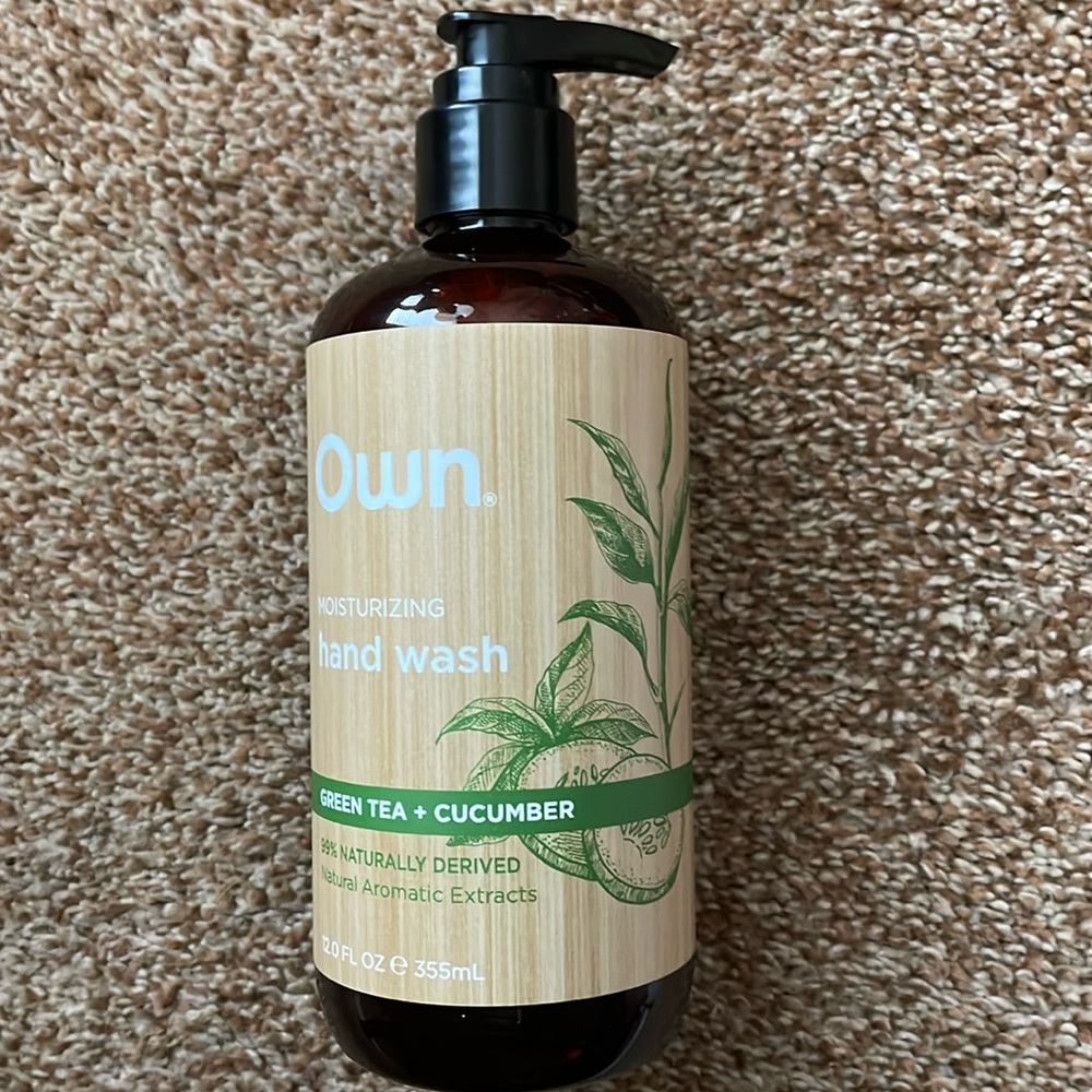 OWN moisturizing hand wash green tea + cucumber